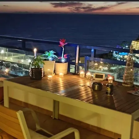 Sunny Modern - Sea View And Access Apartament