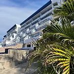 Apartment Sunny Seaview Modern - Pool And Access