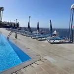 Sunny Seaview Modern - Pool And Access Apartment