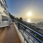 Sunny Seaview Modern - Pool And Access Apartment *