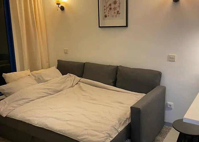 Sunny Seaview Modern - Pool And Access Apartment *