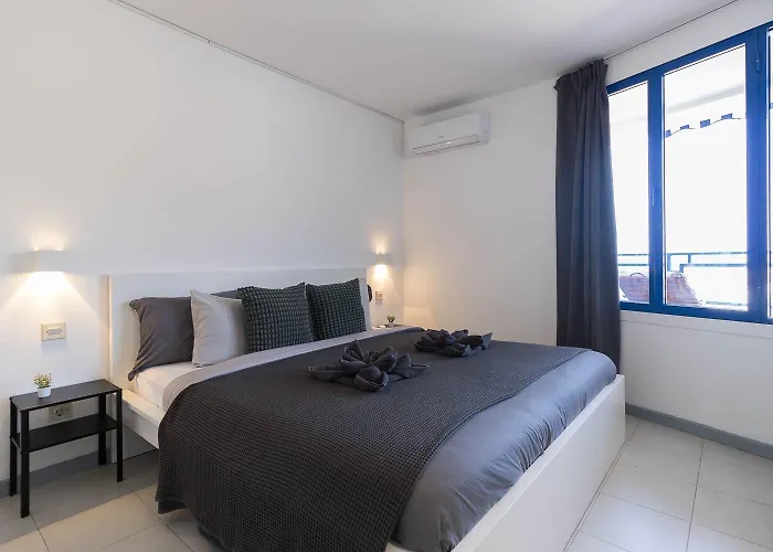 Apartment Sunny Seaview Modern - Pool And Access *